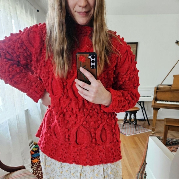 Vintage 1980s Hand Knit Bobble Sweater Jumper cherry red OS - Picture 2 of 6